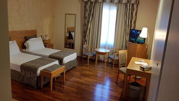 Biancheria da letto di alta qualità, minibar, una cassaforte in camera