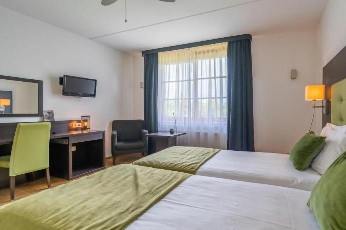 In-room safe, desk, laptop workspace, iron/ironing board (on request)