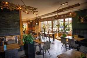 Breakfast, lunch and dinner served - Hotel Inn Salland (Raalte)