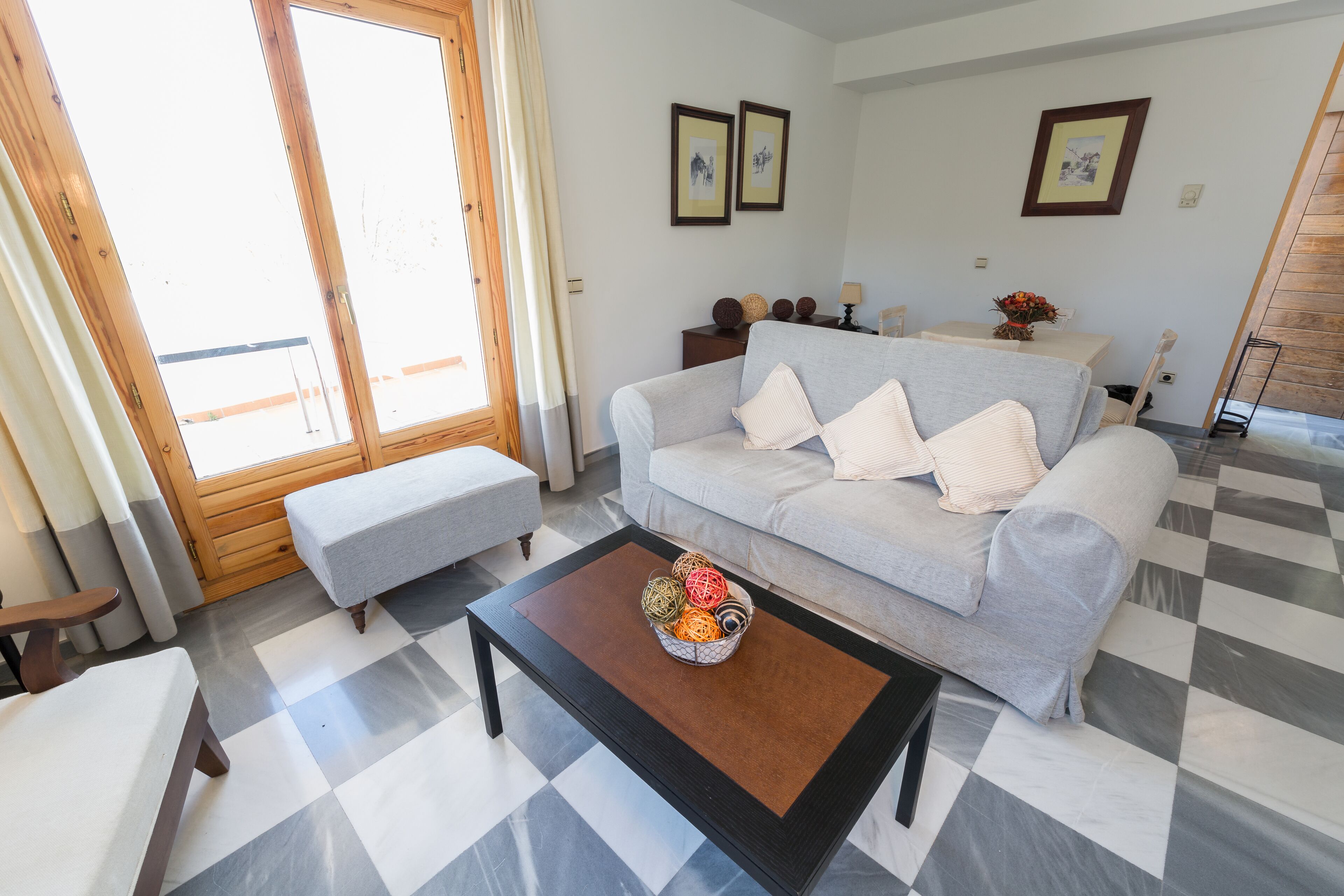 deluxe room, 1 bedroom (with living room) | living room | tv