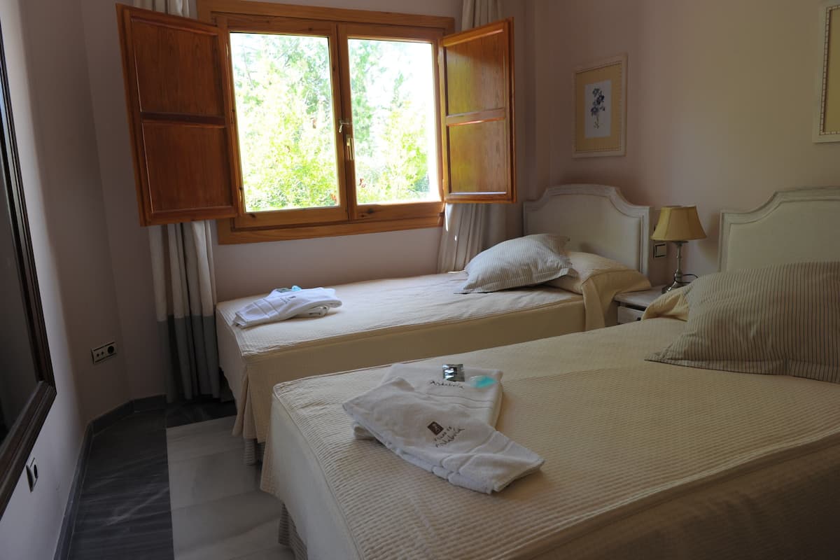 In-room safe, individually furnished, bed sheets