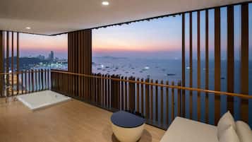Suite, 1 King Bed, Ocean View (Prestige) | View from room