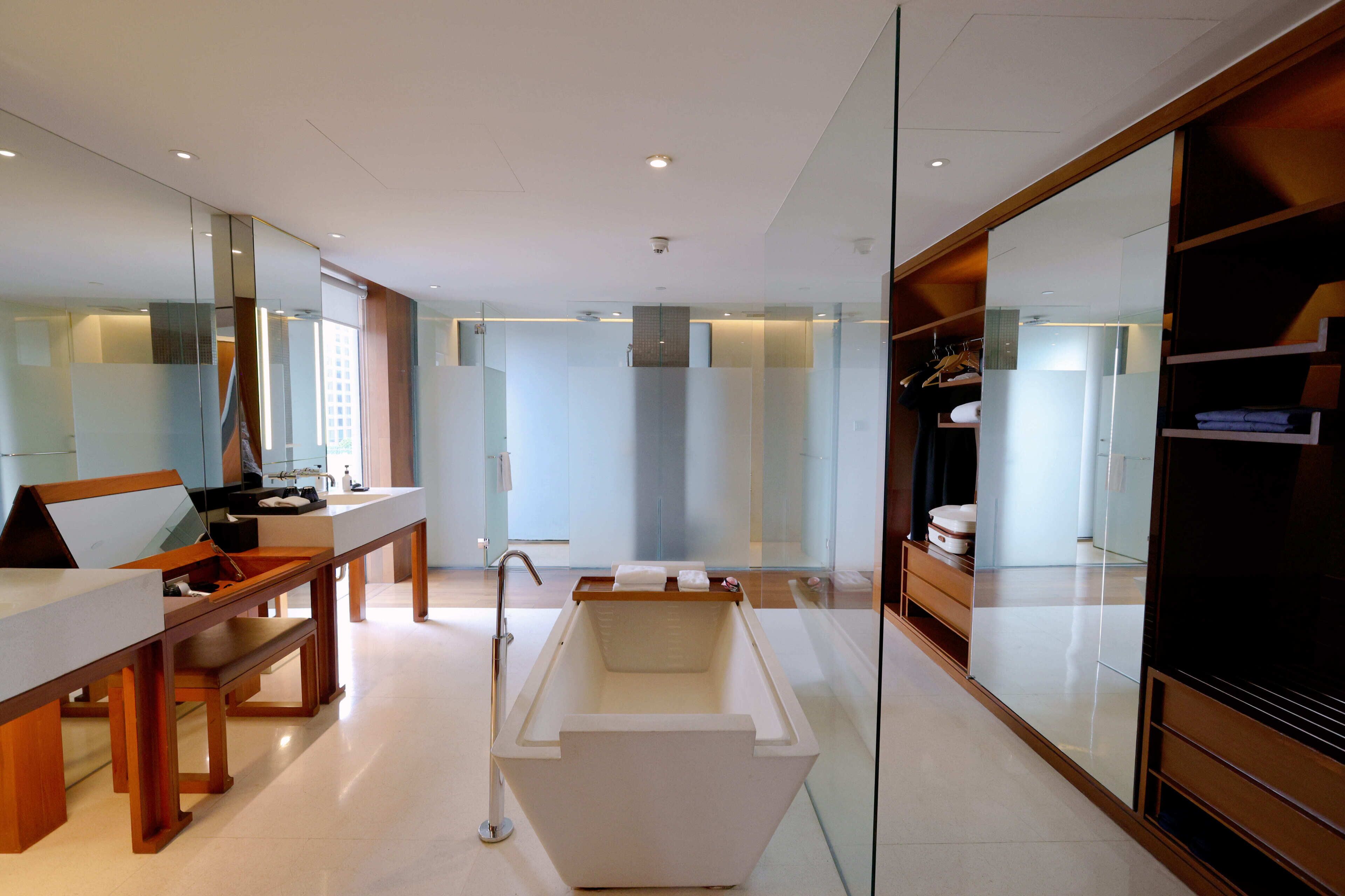 Photo - Hansar Bangkok Hotel