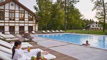 Indoor pool, seasonal outdoor pool