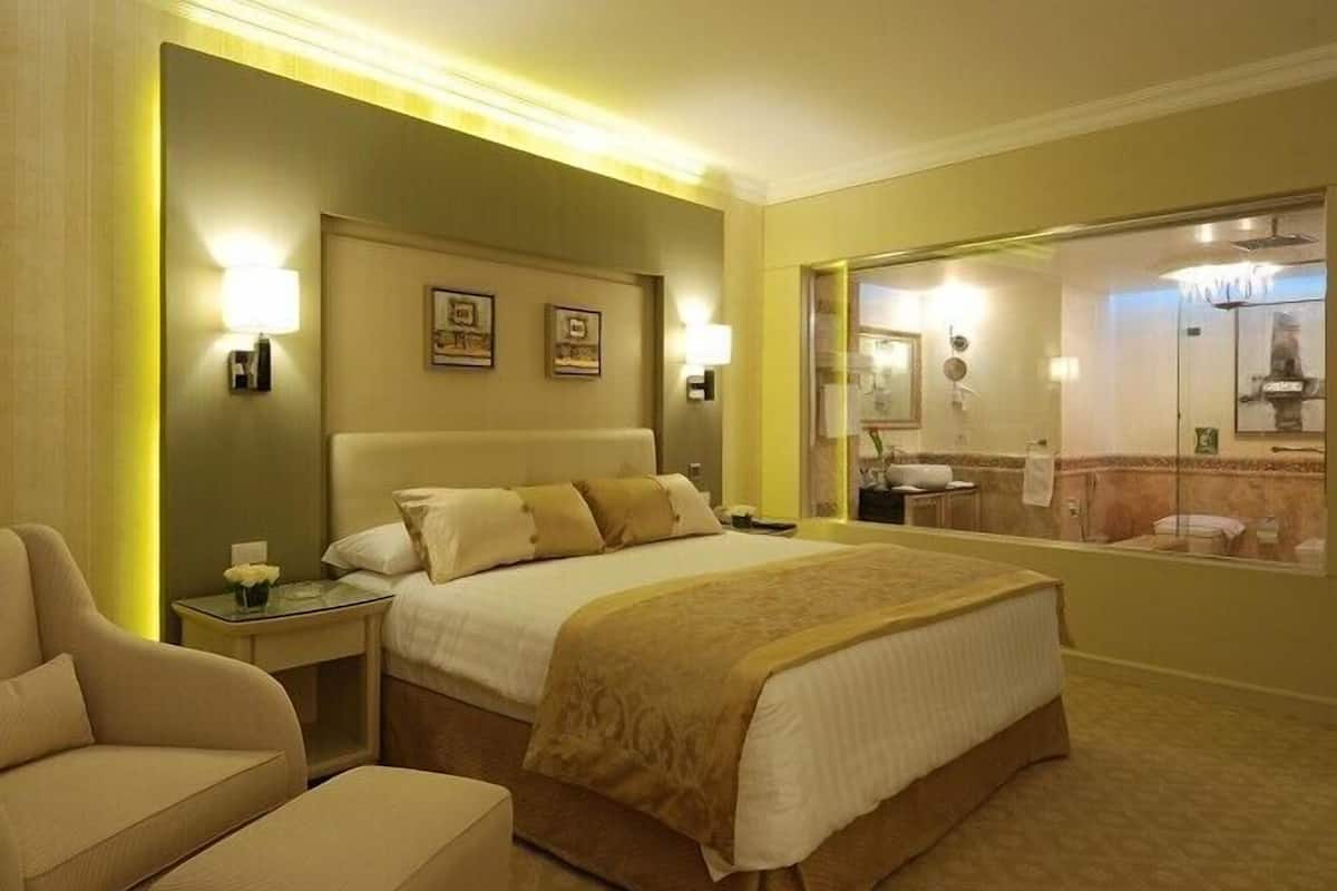 Standard Double Room, 1 Bedroom, Mountain View | 1 bedroom, premium bedding, minibar, in-room safe