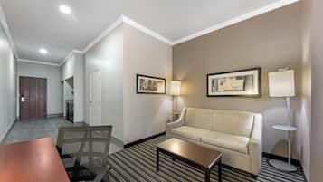 Suite, 1 King Bed, Non Smoking, Refrigerator & Microwave (with Sofabed) | Premium bedding, pillowtop beds, desk, blackout drapes