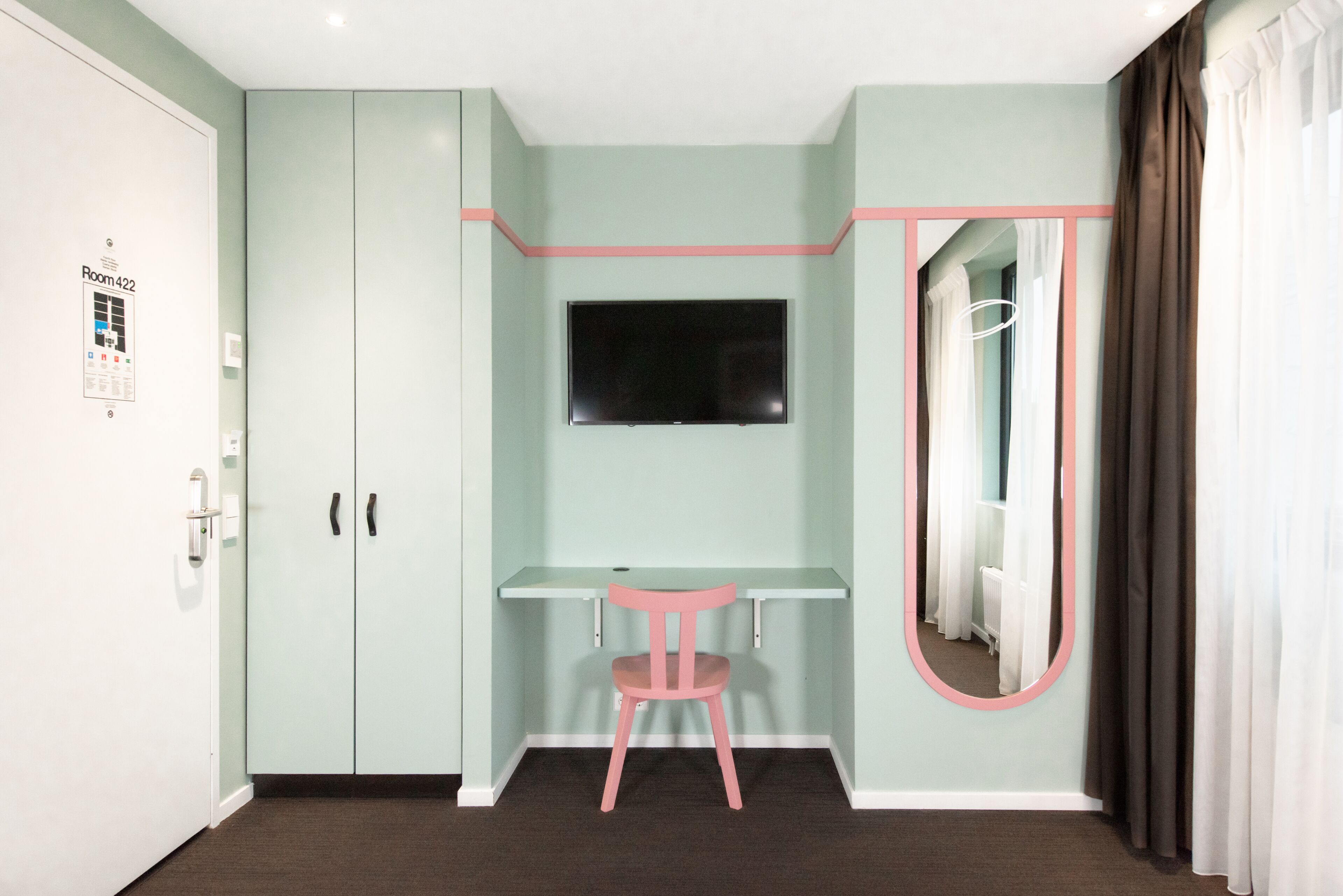 Televisión LED 26 pulgadas con canales de televisión por cable