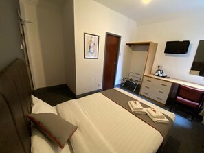 Habitación doble, baño privado