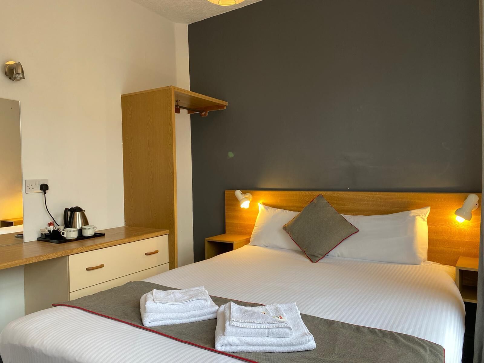 Photo - Alumhurst Hotel