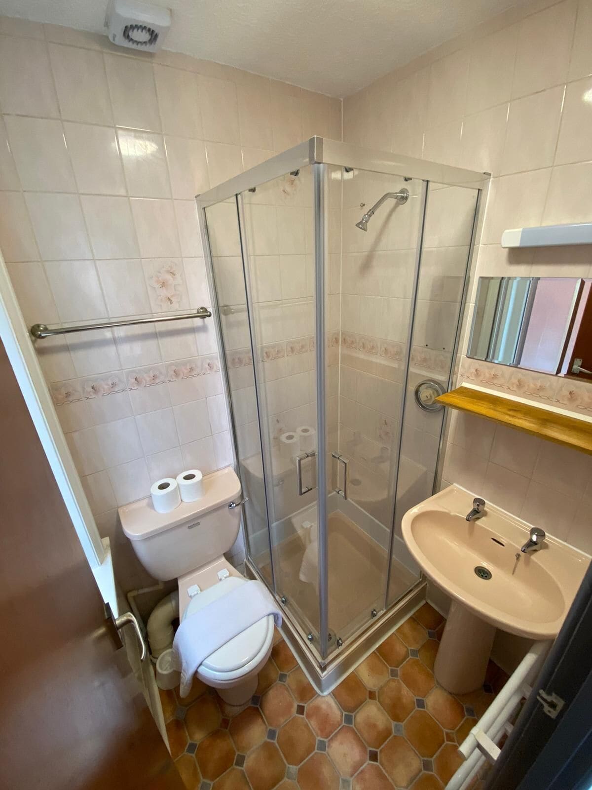 Photo - Alumhurst Hotel