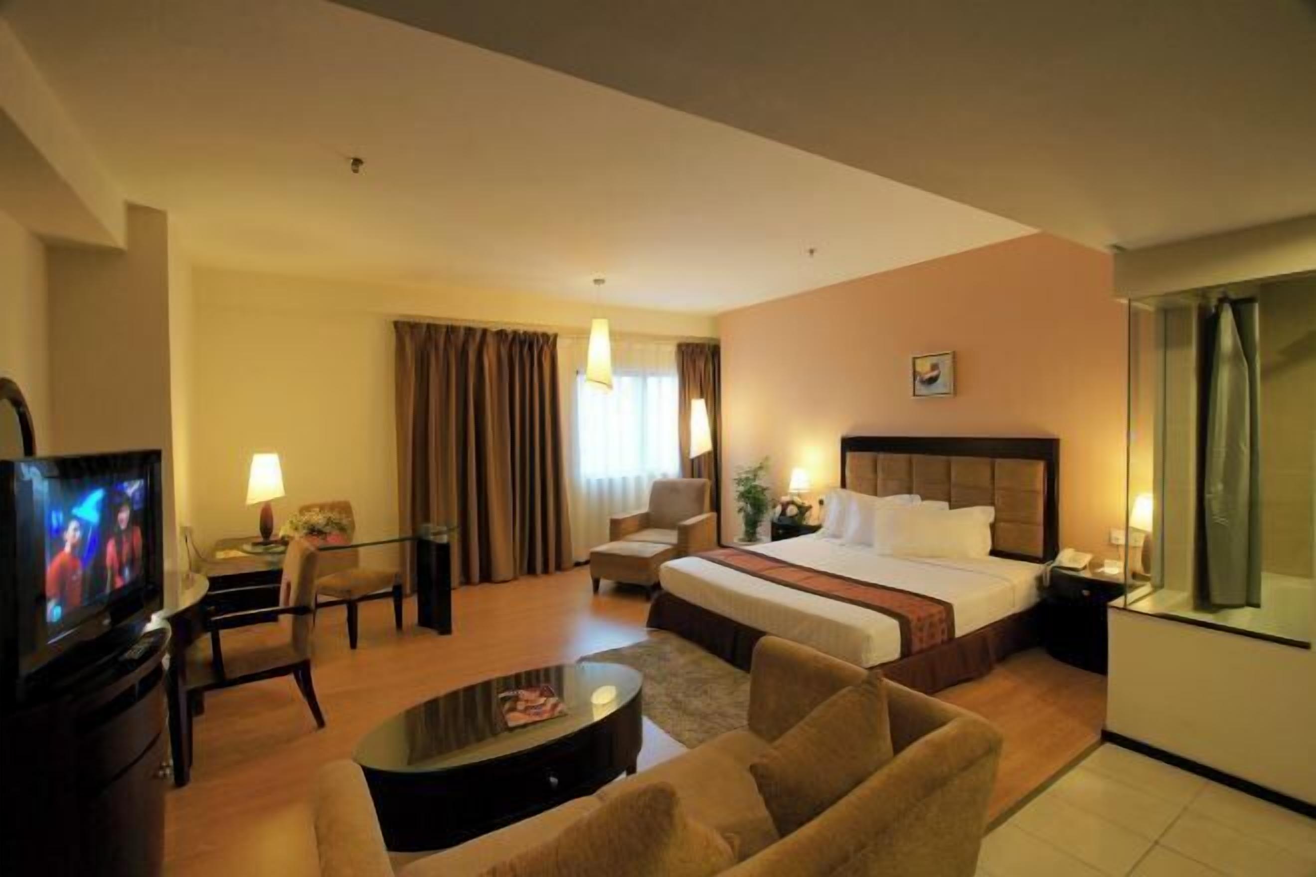 Desk, iron/ironing board, free WiFi