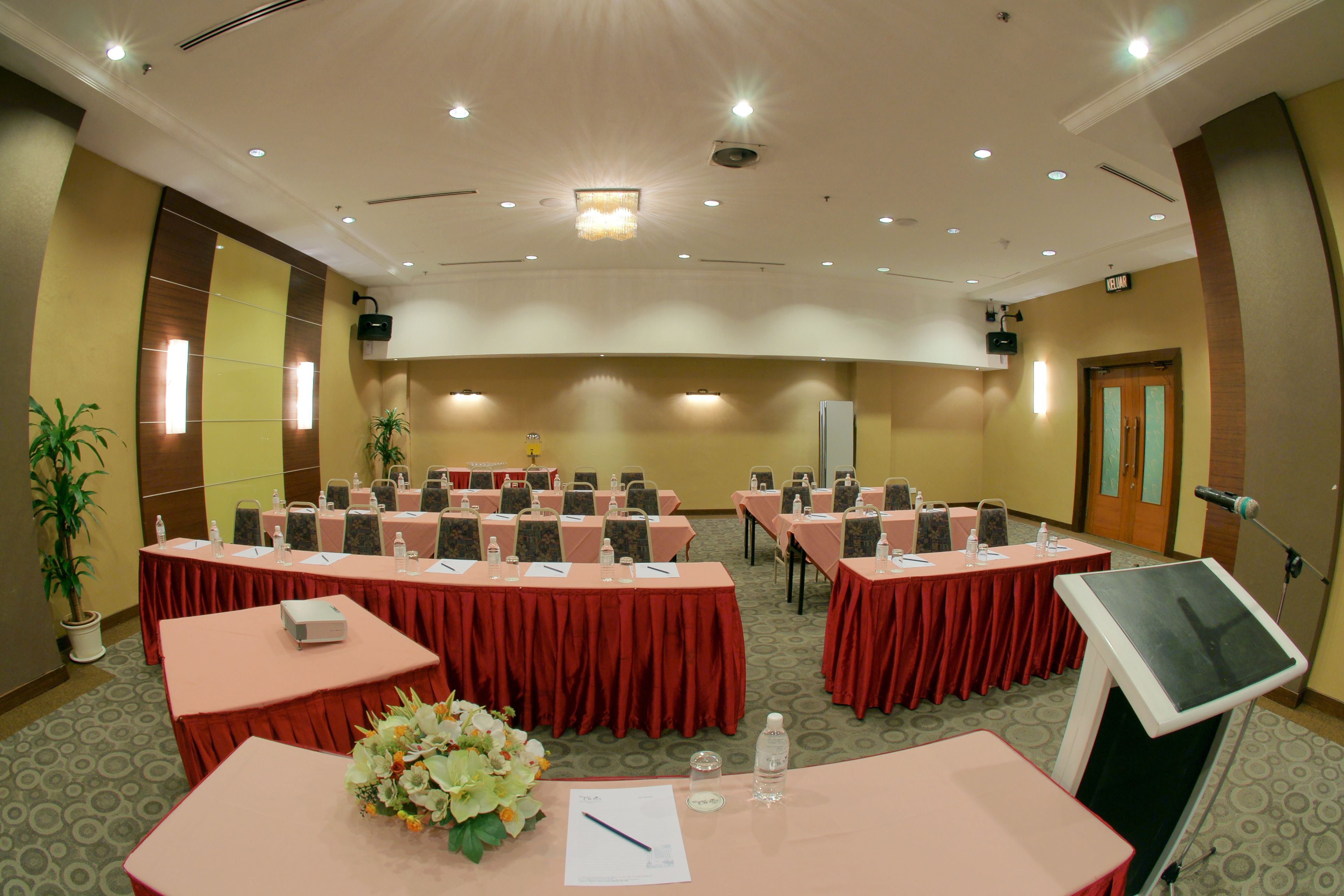 Photo - Crystal Crown Hotel JB