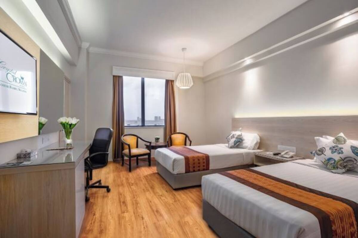 Schreibtisch, Bügeleisen/Bügelbrett, kostenloses WLAN