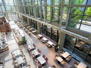 Petit déjeuner buffet (3630 JPY par personne)