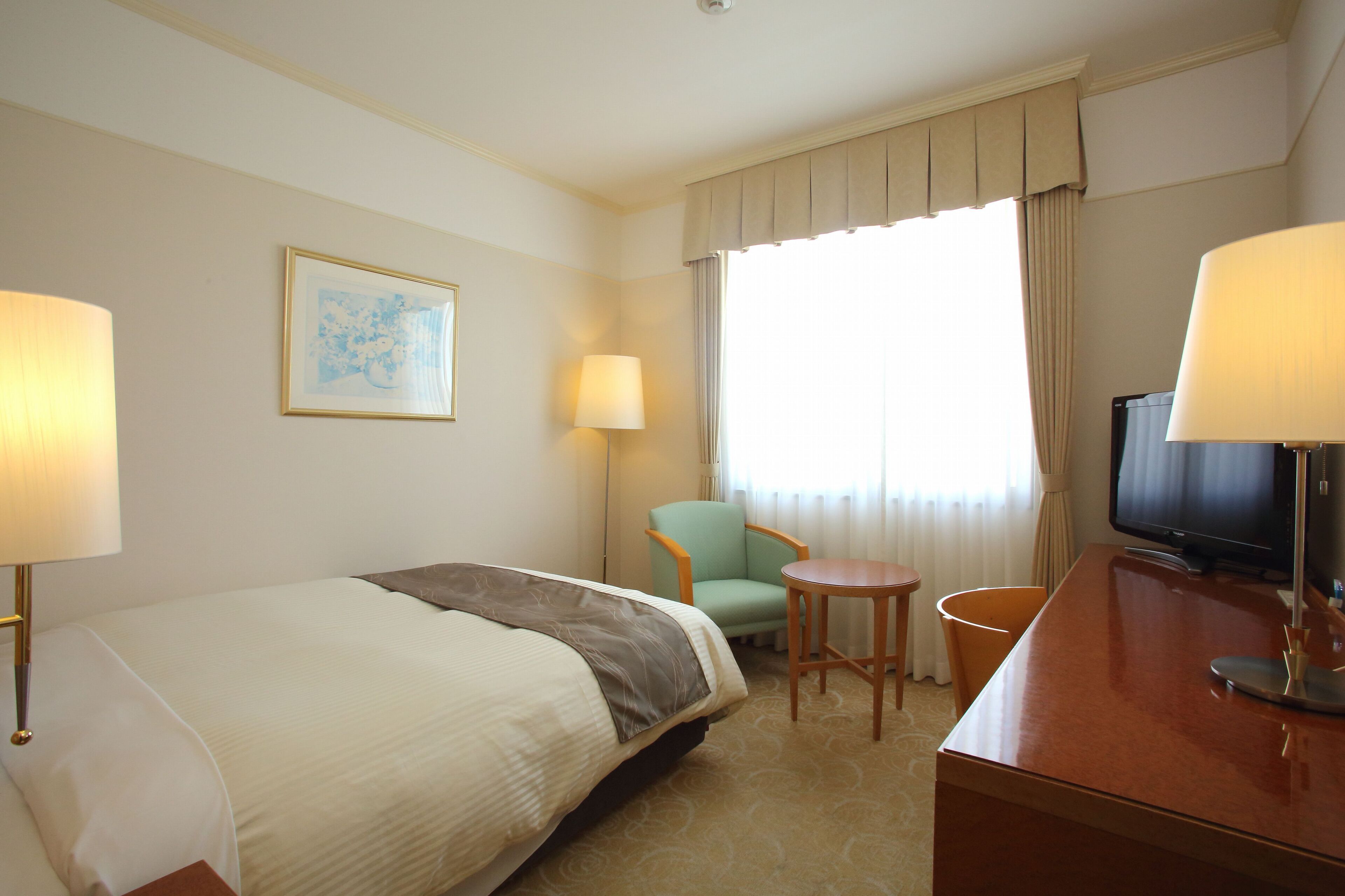 economy double room | in-room safe, desk, blackout curtains, soundproofing