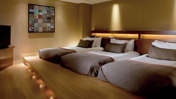 Down comforters, minibar, in-room safe, individually furnished