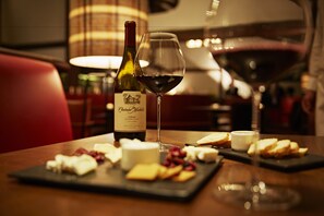 Food and drink - Shima Kanko Hotel The Bay Suites (Shima)
