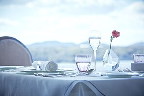 2 restaurants; breakfast and dinner served - Shima Kanko Hotel The Bay Suites (Shima)
