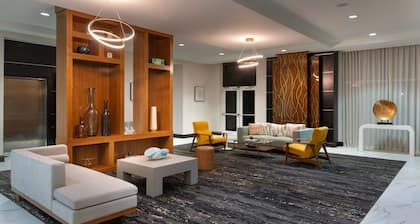 DoubleTree by Hilton Houston Westchase