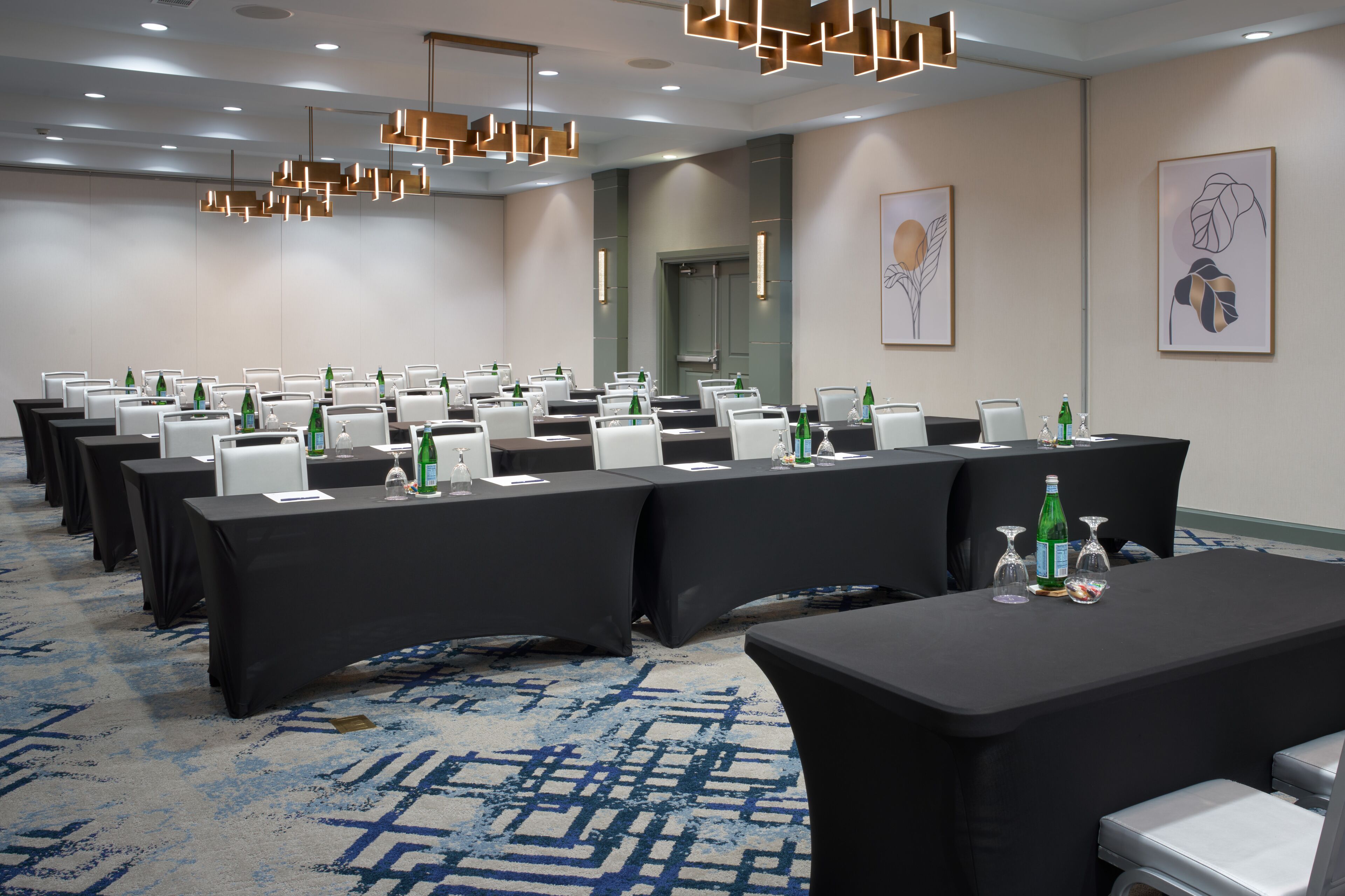 Photo - DoubleTree by Hilton Houston Westchase
