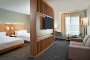 Premium bedding, in-room safe, desk, laptop workspace - DoubleTree by Hilton Houston Westchase (Houston)
