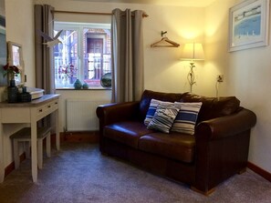 Room - Sanders Yard (Whitby)