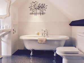 Double Room, Private Bathroom (Jade Attic) | Bathroom - Sanders Yard (Whitby)