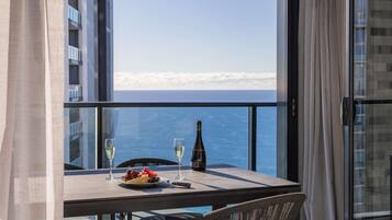 Suite, 2 Bedrooms (Sky View)