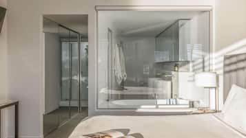 Suíte, 2 quartos (Ocean) | Frigobar, cofres nos quartos, escrivaninha, cortinas blackout
