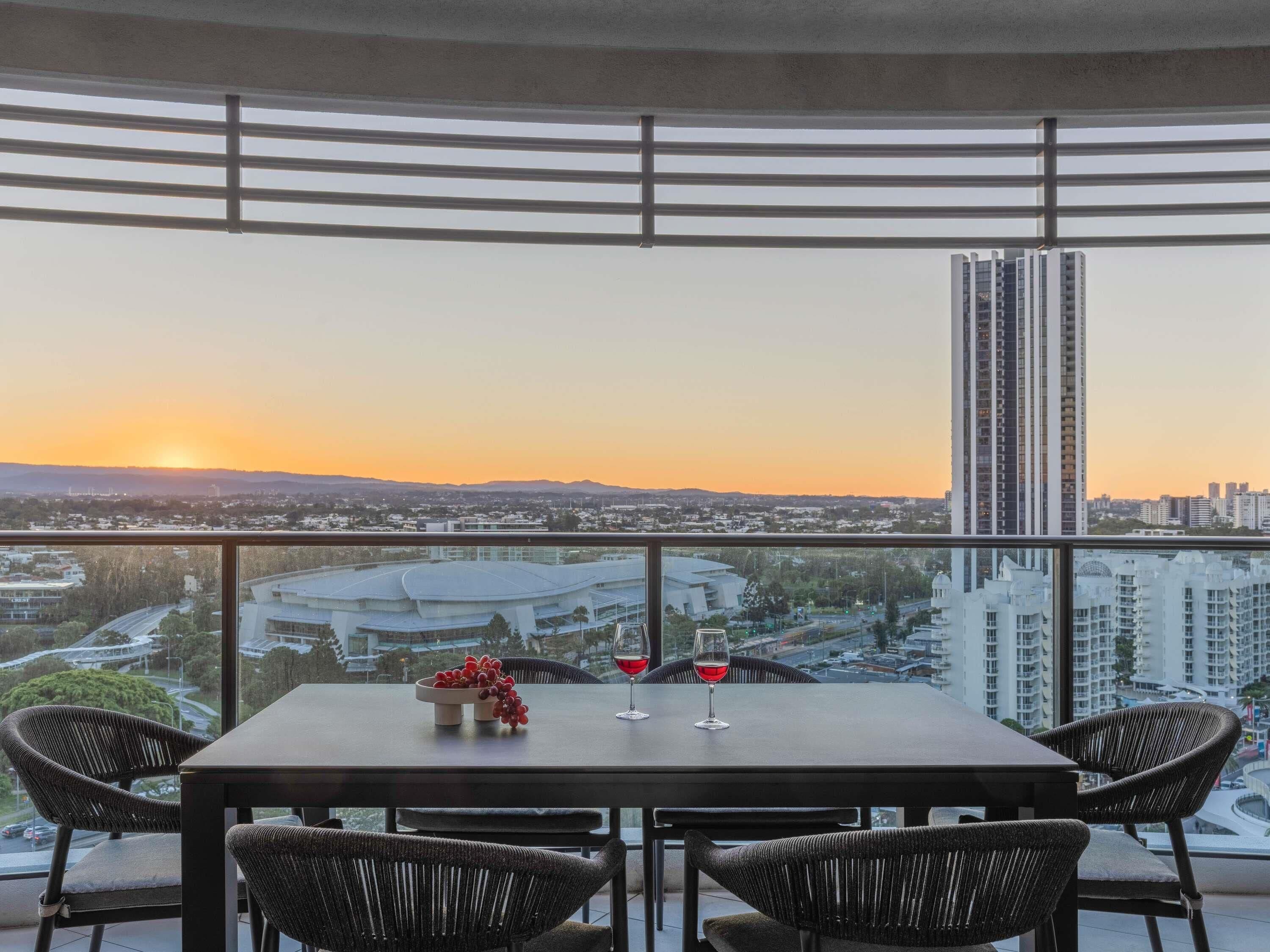 Suite, 2 Bedrooms | Minibar, in-room safe, desk, blackout drapes