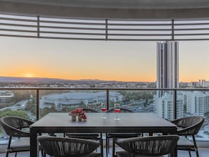 2 habitaciones, minibar y caja de seguridad en la habitación