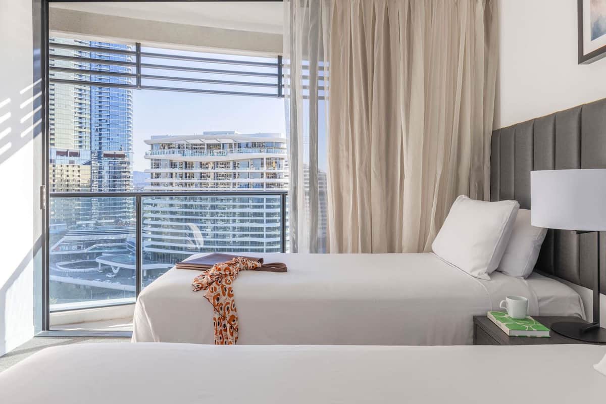 Suite, 2 Bedrooms | Minibar, in-room safe, desk, blackout drapes