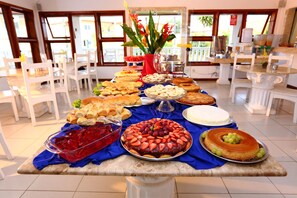 Gratis frukostbuffé varje dag 