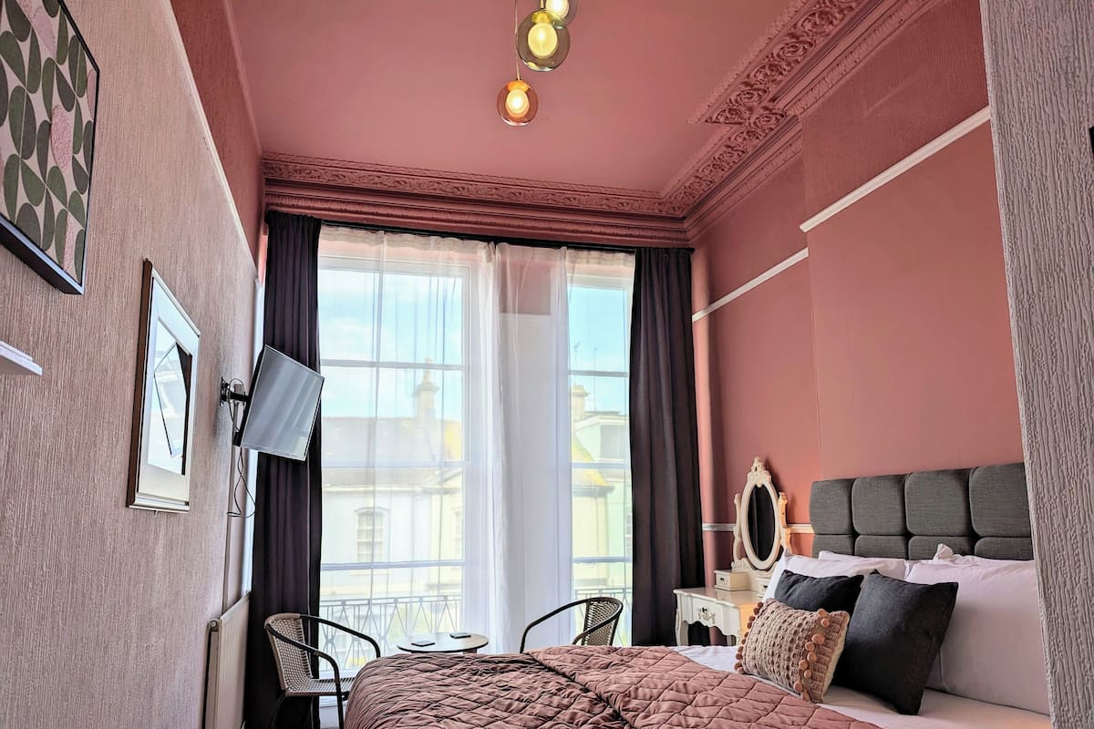Deluxe Double Room (Superior Kingsize) | Individually decorated, WiFi, bed sheets