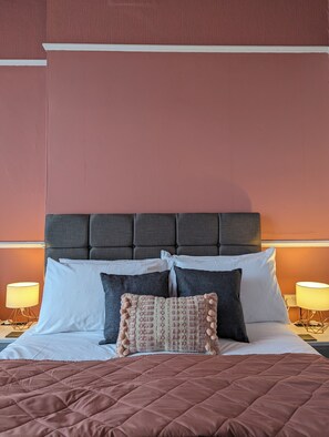 Habitación doble Deluxe (Superior Kingsize) | Decoración personalizada, wifi y ropa de cama 