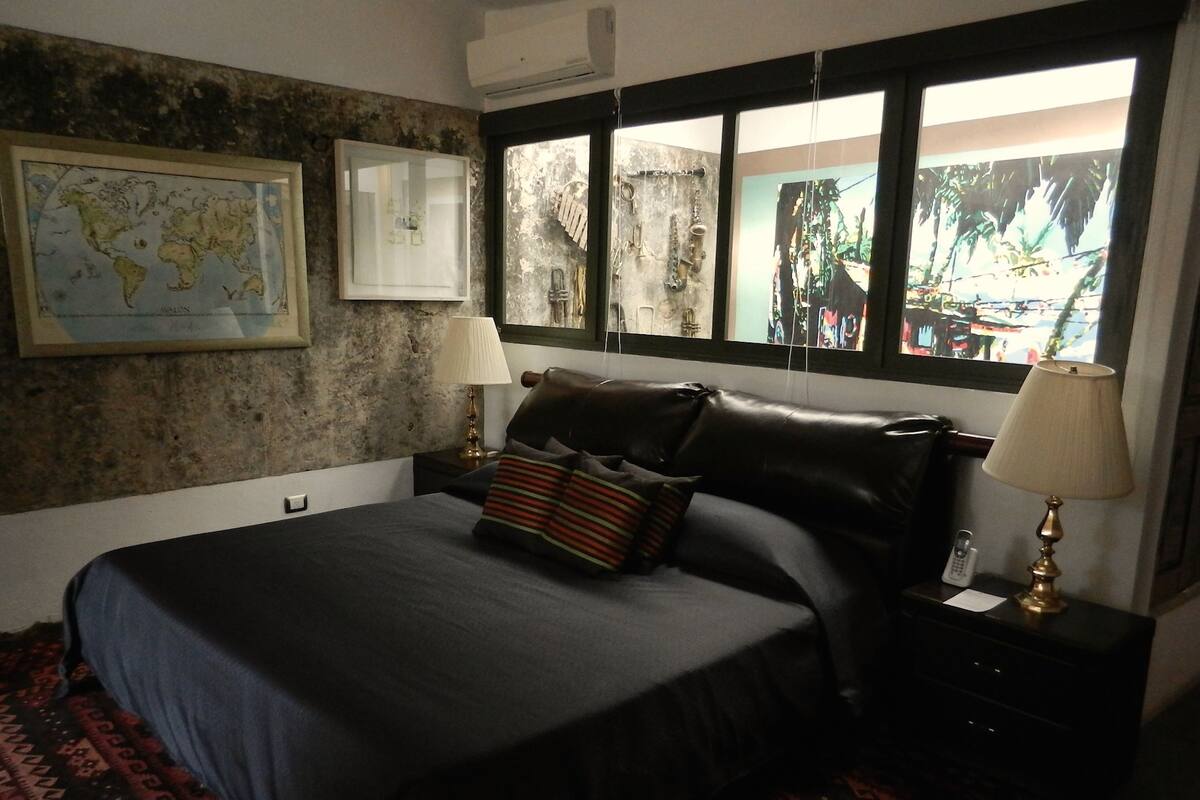 Master Suite | 이집트산 면 시트, 템퍼페딕 침대, 객실 내 금고, 책상