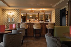 Lobby lounge, garden views, open daily