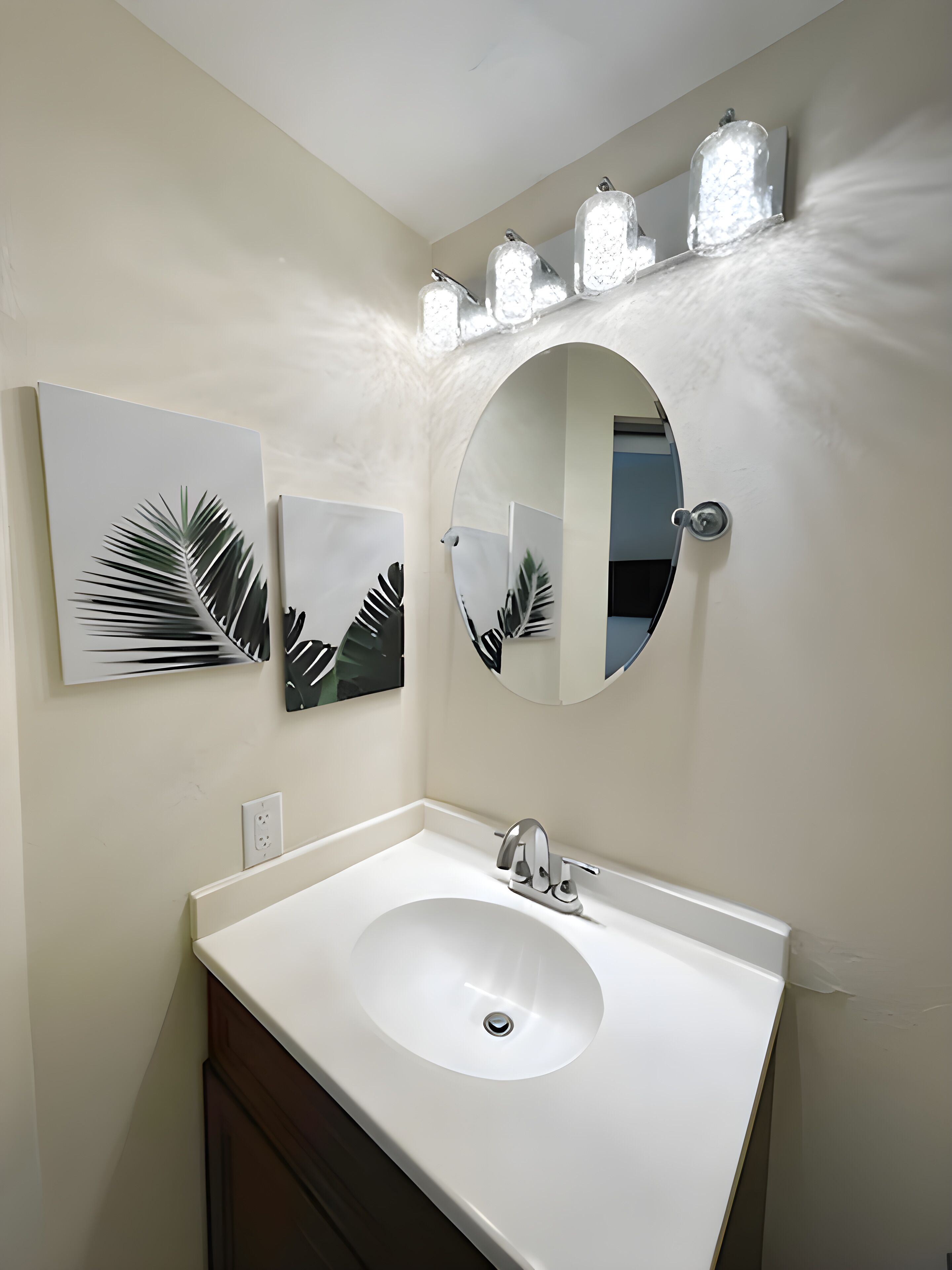 garden queen | bathroom | shower, free toiletries, hair dryer, towels