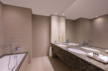Grand Millennium Al Wahda - Image 67