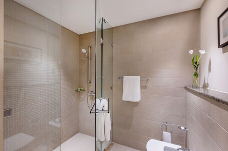 Grand Millennium Al Wahda - Image 43