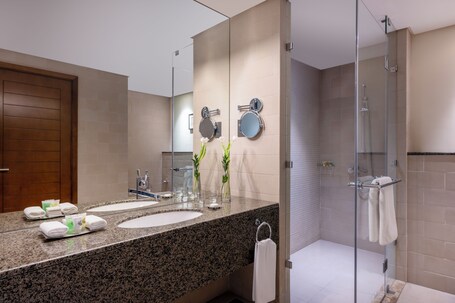 Grand Millennium Al Wahda - Image 65