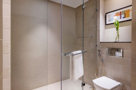 Grand Millennium Al Wahda - Image 45