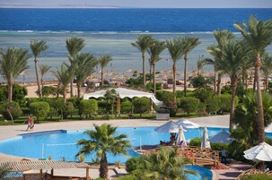 5 piscinas al aire libre, sillones reclinables de piscina