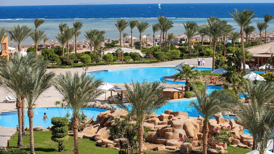 Amwaj Oyoun Resort & Casino