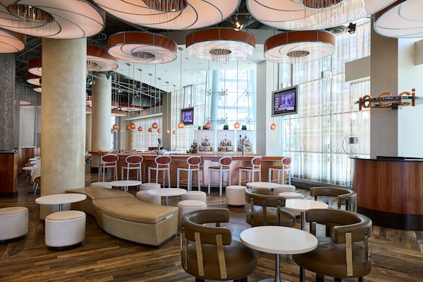 Breakfast, lunch and dinner served - Residence Inn Arlington Capital View (Arlington)