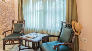 Junior Double or Twin Room, 1 Bedroom, Courtyard View, Courtyard Area | Premium bedding, down comforters, memory foam beds, minibar