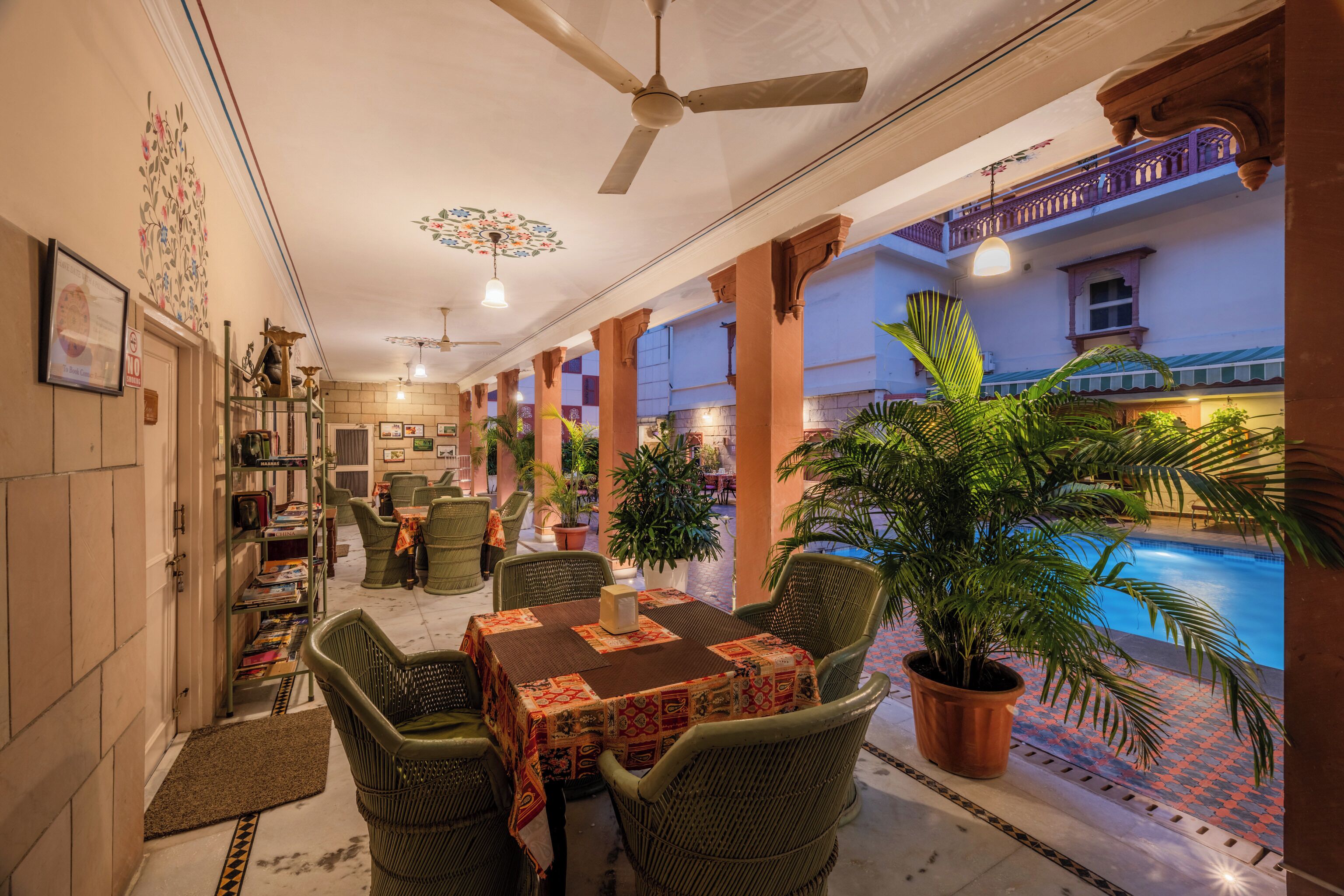 Deluxe Double or Twin Room, 1 Bedroom, Balcony, Courtyard Area | Terrace/patio