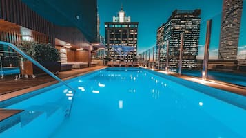 Outdoor pool, pool loungers