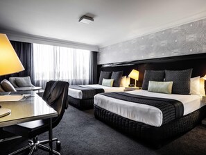 Deluxe Twin Room, 2 Twin Beds | In-room safe, desk, laptop workspace, blackout drapes - Pullman Brisbane King George Square (Brisbane)