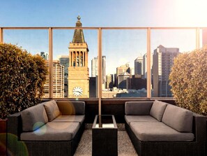 2 bars/lounges, rooftop bar - Pullman Brisbane King George Square (Brisbane)